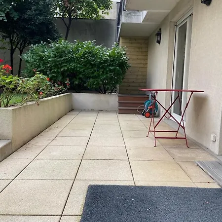 Un Jardin A Dans Le 15 Ieme Apartment Paris