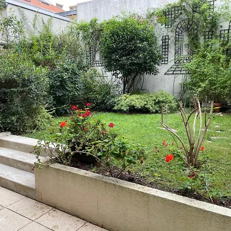 Apartment Un Jardin A Dans Le 15 Ieme *